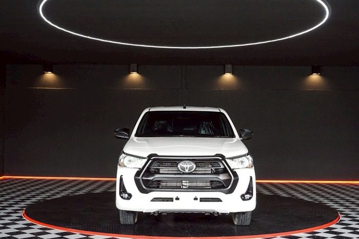 REVO 2WD 2020 2.4 MID MT SAMRT CAB WHITE  6923 full