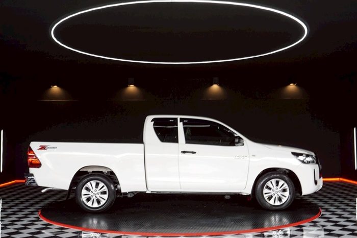 REVO 2WD 2020 2.4 MID MT SAMRT CAB WHITE  6923 full
