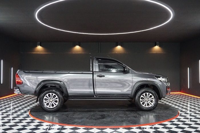 REVO 4WD 2021 2.8 ENTRY MT STANDARD DARK GREY  7630 full