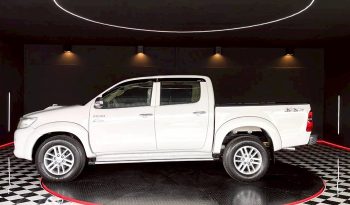 VIGO 4WD 2012 3.0G MT DOUBLE CAB WHITE  7875 full