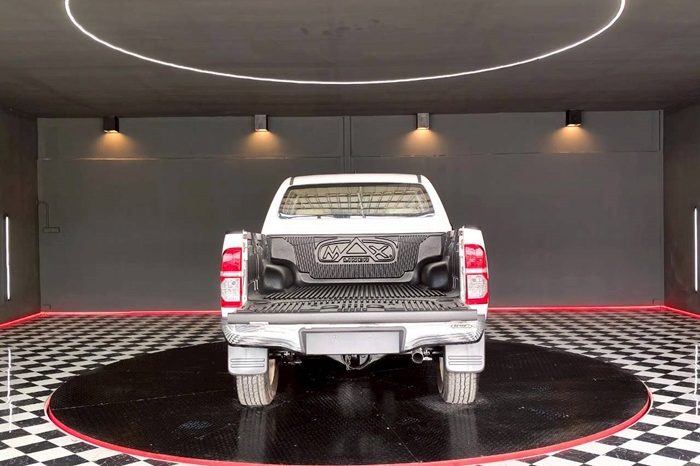 VIGO 4WD 2012 3.0G MT DOUBLE CAB WHITE  7875 full