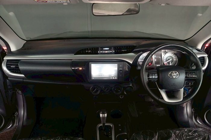 REVO PRE 2020 2.4 ENTRY AT DOUBLE CAB BRONZE  7914 full