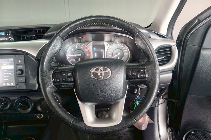 REVO PRE 2020 2.4 ENTRY AT DOUBLE CAB BRONZE  7914 full