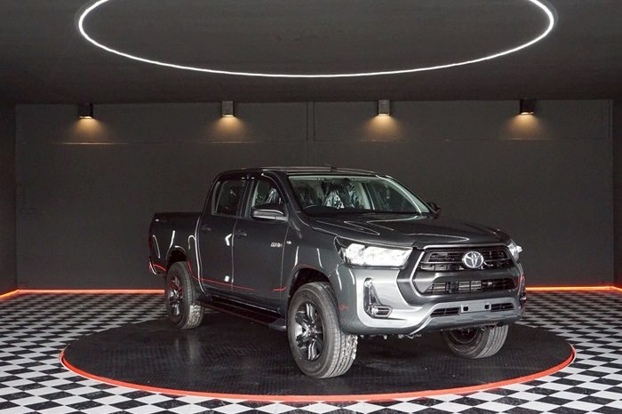 REVO PRE 2020 2.4 ENTRY AT DOUBLE CAB BRONZE  7914 full