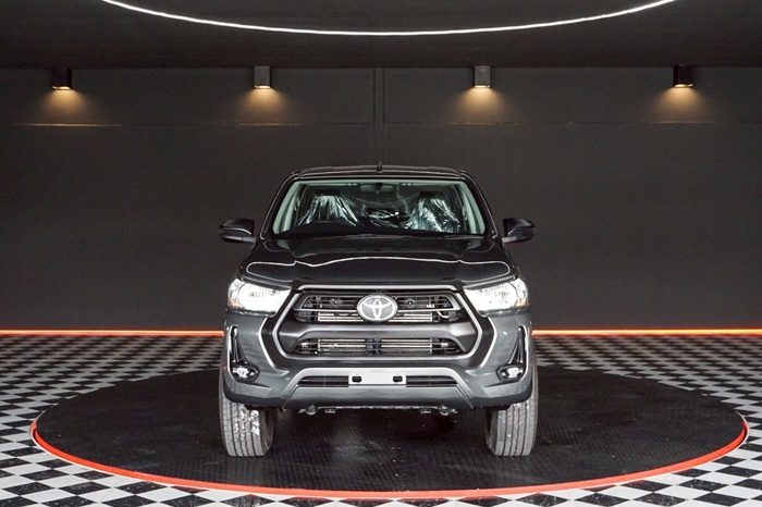 REVO PRE 2020 2.4 ENTRY AT DOUBLE CAB BRONZE  7914 full