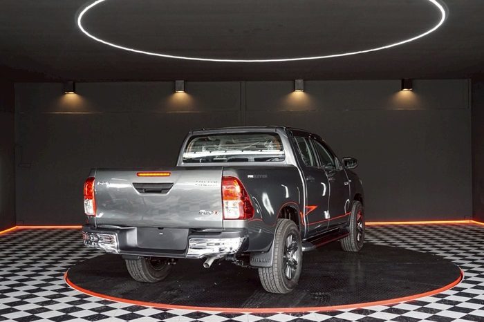 REVO PRE 2020 2.4 ENTRY AT DOUBLE CAB BRONZE  7914 full