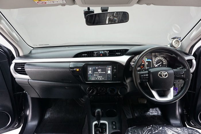 REVO PRE 2020 2.4 ENTRY AT DOUBLE CAB BLACK 8486 full