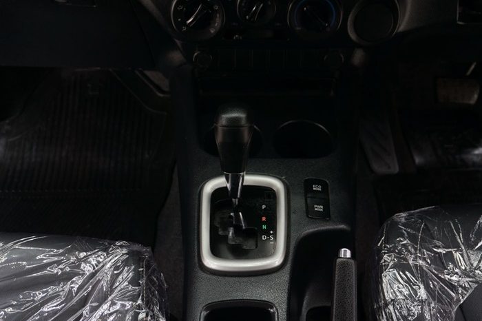 REVO PRE 2020 2.4 ENTRY AT DOUBLE CAB BLACK 8486 full