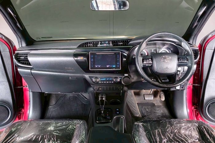 ROCCO PRE 2019 2.4G AT DOUBLE CAB RED  9690 full
