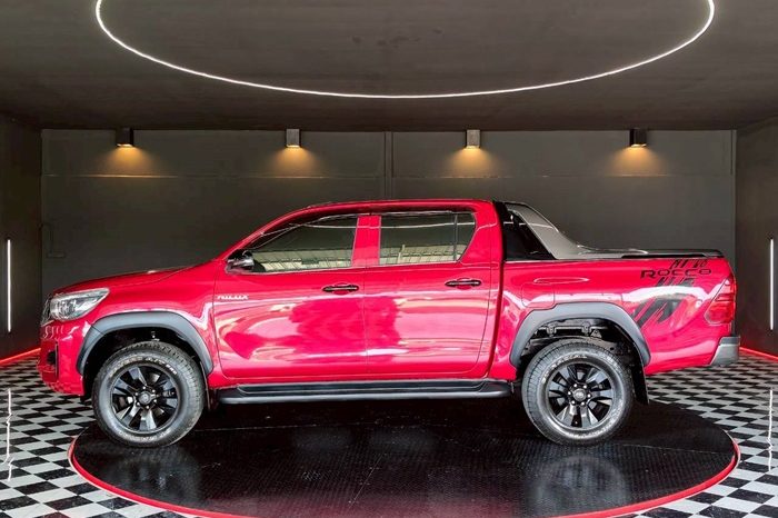 ROCCO PRE 2019 2.4G AT DOUBLE CAB RED  9690 full