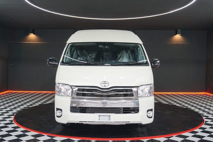 TOYOTA 2WD 2019 2.7 MT COMMUTER WHITE  9793 full
