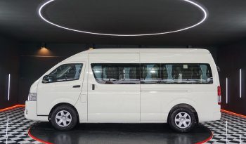TOYOTA 2WD 2019 2.7 MT COMMUTER WHITE  9793 full
