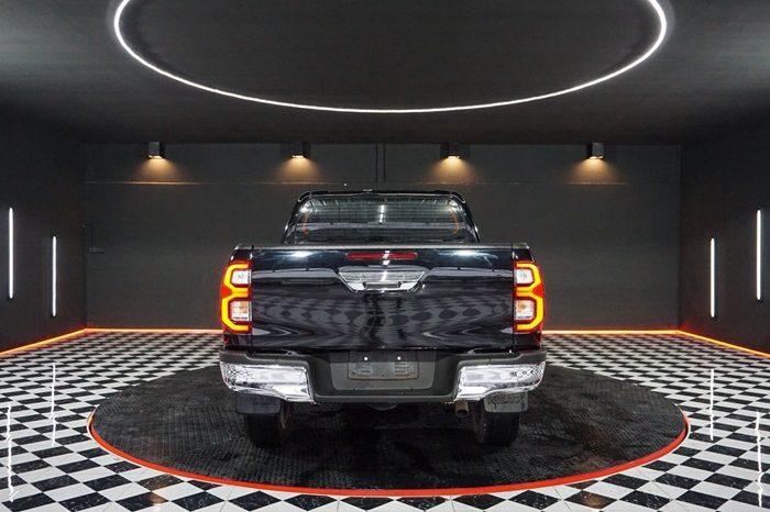 REVO PRE 2020 2.4 ENTRY AT DOUBLE CAB BLACK 9927 full