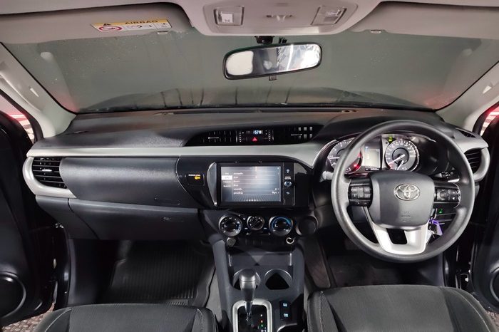 REVO PRE 2020 2.4 ENTRY AT DOUBLE CAB BLACK 9927 full