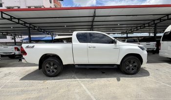 REVO 4WD 2022 2.4 MID MT SMART CAB WHITE  5476 full