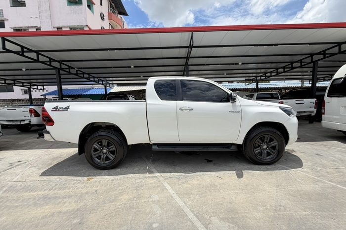 REVO 4WD 2022 2.4 MID MT SMART CAB WHITE  5476 full