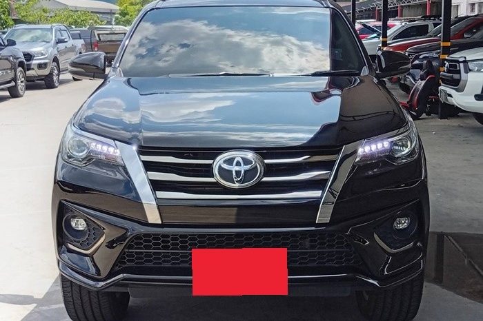 TOYOTA 4WD 2019 2.8V AT FORTUNER BLACK  6255 full