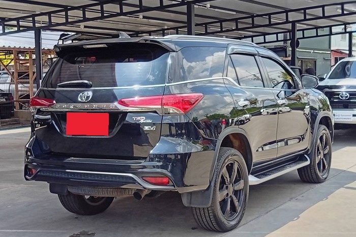 TOYOTA 4WD 2019 2.8V AT FORTUNER BLACK  6255 full