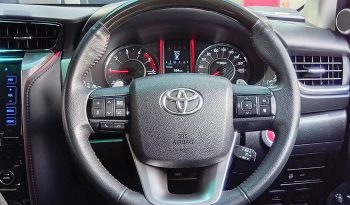 TOYOTA 4WD 2019 2.8V AT FORTUNER BLACK  6255 full