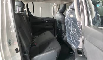 TRAVO OVERLAND PLUS 4WD 2026 2.8 AT DOUBLE CAB WHITE  24279 full