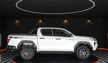 TRAVO OVERLAND PLUS 4WD 2026 2.8 AT DOUBLE CAB WHITE  24275 full