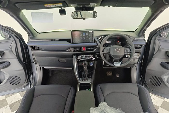 TOYOTA 2026 SUV PREMIUM YARIS CROSS 2WD 1.5 AT DARK GREY  54093 full