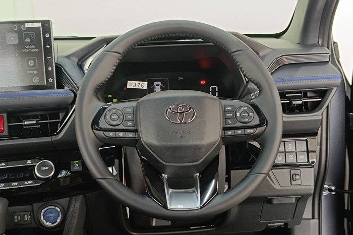 TOYOTA 2026 SUV PREMIUM YARIS CROSS 2WD 1.5 AT DARK GREY  54093 full
