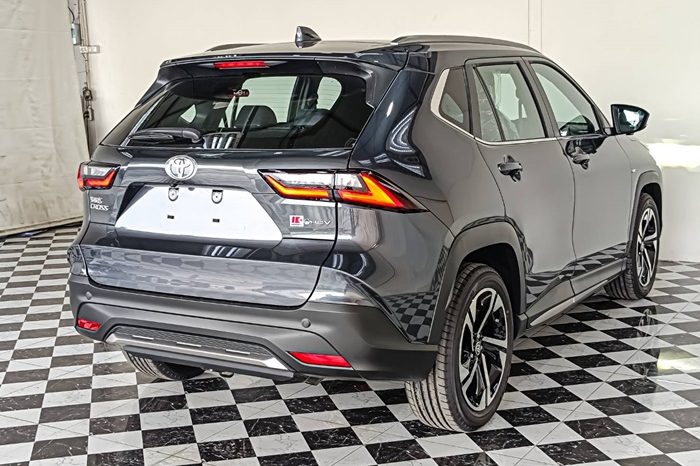 TOYOTA 2026 SUV PREMIUM YARIS CROSS 2WD 1.5 AT DARK GREY  54093 full