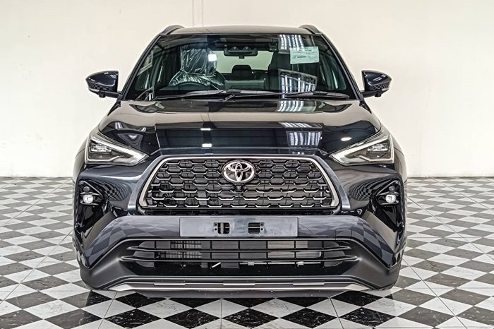 TOYOTA 2026 SUV PREMIUM YARIS CROSS 2WD 1.5 AT DARK GREY  54093 full