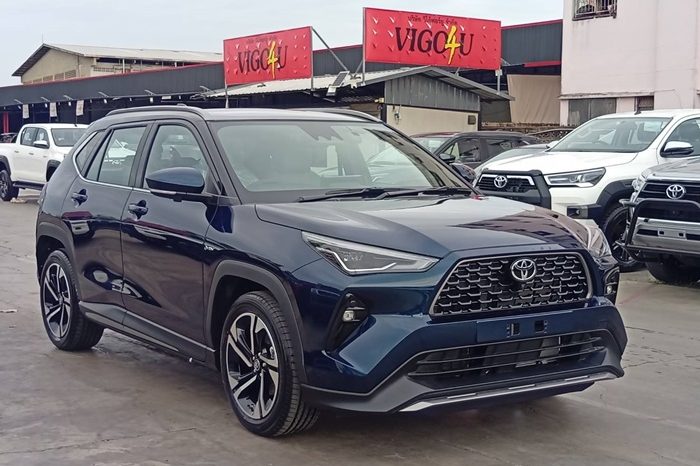 TOYOTA 2026 SUV PREMIUM YARIS CROSS 2WD 1.5 AT BLUE  64519 full