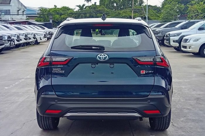 TOYOTA 2026 SUV PREMIUM YARIS CROSS 2WD 1.5 AT BLUE  64519 full