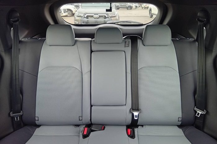 TOYOTA 2026 SUV PREMIUM YARIS CROSS 2WD 1.5 AT BLUE  64519 full