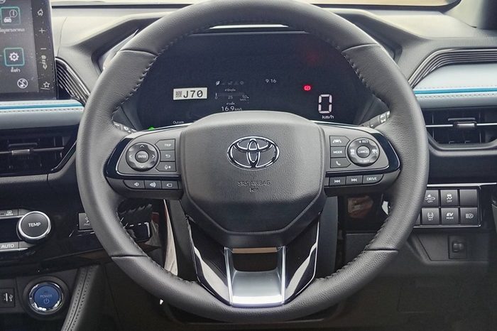 TOYOTA 2026 SUV PREMIUM YARIS CROSS 2WD 1.5 AT BLUE  64519 full