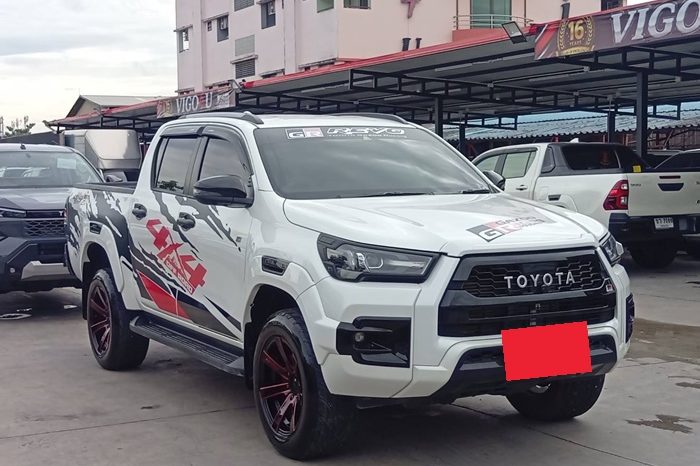 GR 4WD 2024 2.8 HIGHT AT DOUBLE CAB WHITE  9304 full