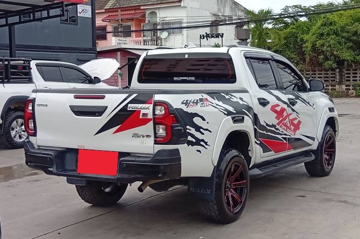 GR 4WD 2024 2.8 HIGHT AT DOUBLE CAB WHITE  9304 full