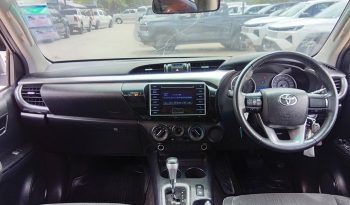 REVO PRE 2019 2.4E AT DOUBLE CAB WHITE  5917 full
