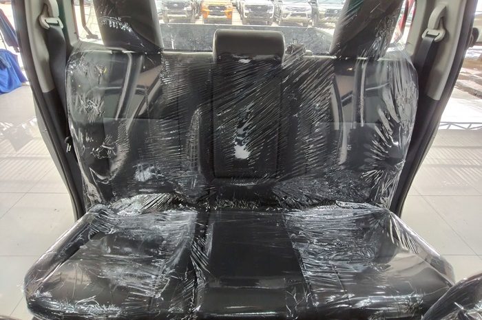 REVO 2WD 2020 2.4 MID AT DOUBLE CAB SILVER  7893 full