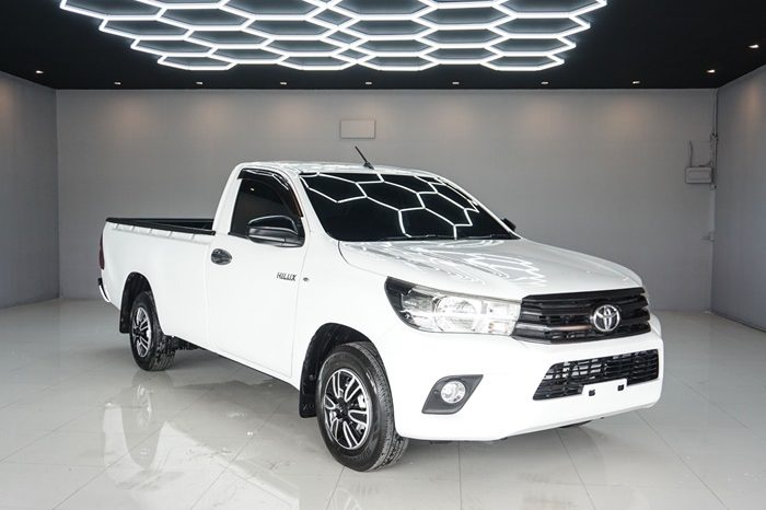 REVO 2WD 2020 2.4J MT STANDARD WHITE  8276 full