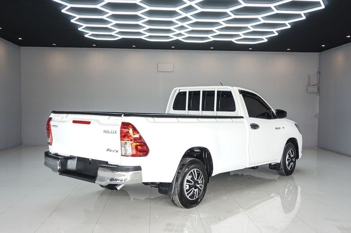 REVO 2WD 2020 2.4J MT STANDARD WHITE  8276 full
