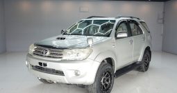 TOYOTA 4WD 2008 3.0V AT FORTUNER SILVER  1406