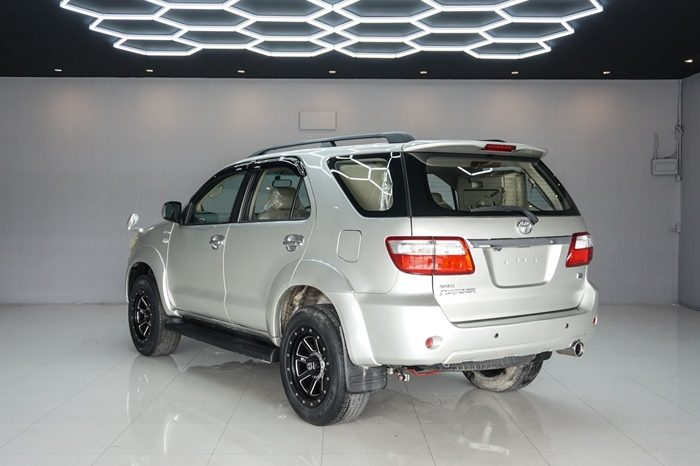 TOYOTA 4WD 2008 3.0V AT FORTUNER SILVER  1406 full