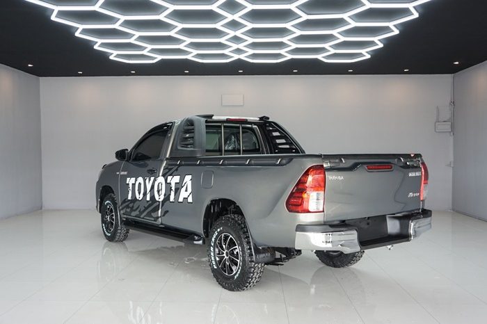 REVO 2WD 2019 2.4J MT STANDARD BRONZE  5616 full