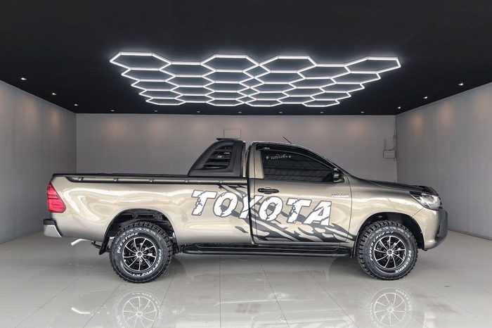 REVO 2WD 2019 2.4J MT STANDARD BRONZE  5616 full