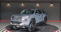 TRAVO OVERLAND PLUS 4WD 2026 2.8 AT DOUBLE CAB GREY  25527