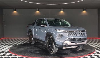 TRAVO OVERLAND PLUS 4WD 2026 2.8 AT DOUBLE CAB GREY  25527 full