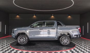 TRAVO OVERLAND PLUS 4WD 2026 2.8 AT DOUBLE CAB GREY  25527 full