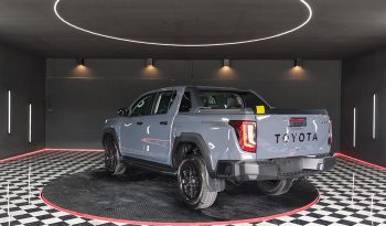 TRAVO OVERLAND PLUS 4WD 2026 2.8 AT DOUBLE CAB GREY  25527 full
