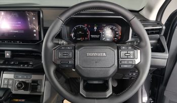 TRAVO OVERLAND PLUS 4WD 2026 2.8 AT DOUBLE CAB GREY  25527 full
