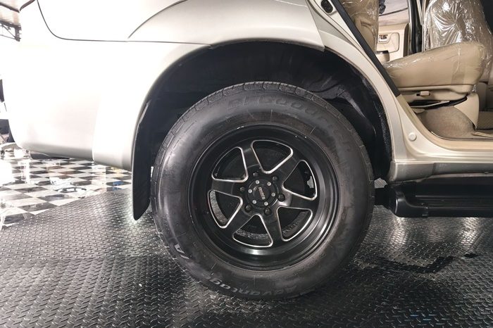 TOYOTA 4WD 2006 2.7V AT FORTUNER SILVER  3936 full