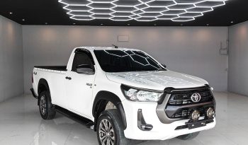 REVO 2WD 2024 2.8J MT STANDARD WHITE  7097 full